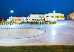 Ride Surf Resort & Spa