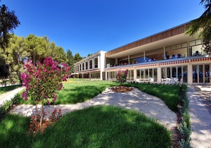 Crvena Luka Resort