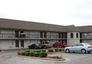 Econo Lodge Chesapeake Route 13 and I-464