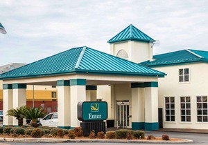 Quality Inn Chipley I-10 at Exit 120