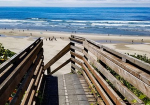 Nye Beach Condos & Cottages