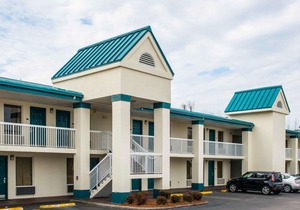 Quality Inn Chipley I-10 at Exit 120