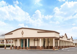 Days Inn by Wyndham Wrightstown