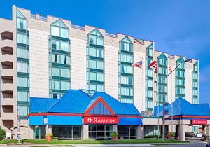 Ramada by Wyndham Niagara Falls/Fallsview