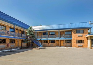 Rodeway Inn Lyons - La Grange