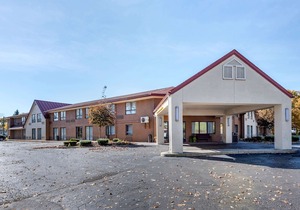 Quality Inn Falconer - Jamestown