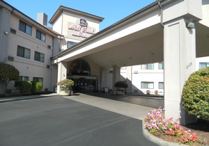 Best Western Plus Mill Creek Inn