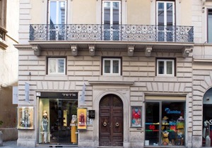 Via Del Corso Home Roma