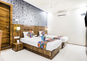 FabHotel Amour Andheri East