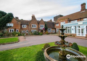 Mercure Letchworth Hall Hotel