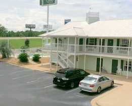 Key West Inn - Millbrook