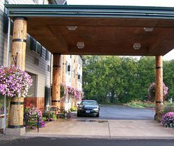 Clatskanie River Inn