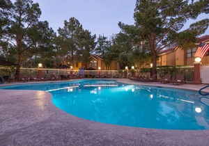 Stunning Condo w/ Free Shuttle to Strip, Resort Putting Green & Outdoor Pool