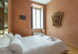 Historic Villa with gorgeous patio on Lake Como