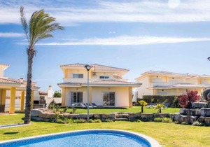 D03 - Luxury Gold Villa