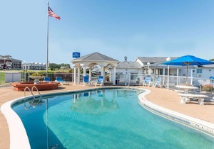 Baymont Inn & Suites Lake of the Ozarks / Osage Beach