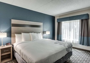 Days Inn & Suites by Wyndham Spokane