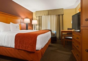 BEST WESTERN Plus Deer Park Hotel & Suites