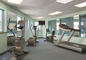 Ramada by Wyndham Belleville Harbourview Conference Center