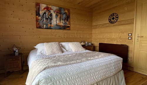Room (L'Yvie)