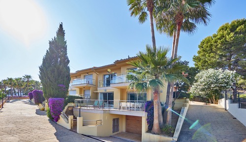 Superior Beach House