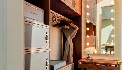 Suite (Gulf)