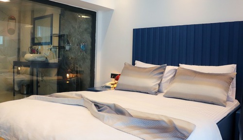 Luxury Room