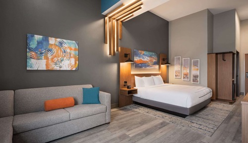 Suite, 1 King Bed, Non Smoking