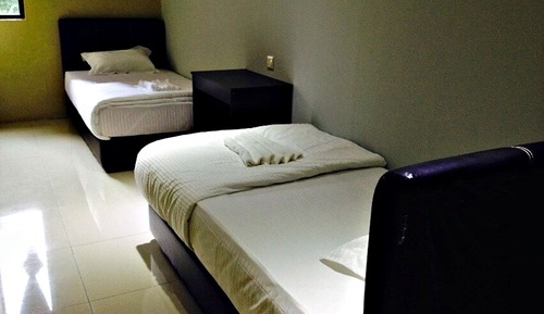 Basic Twin Room