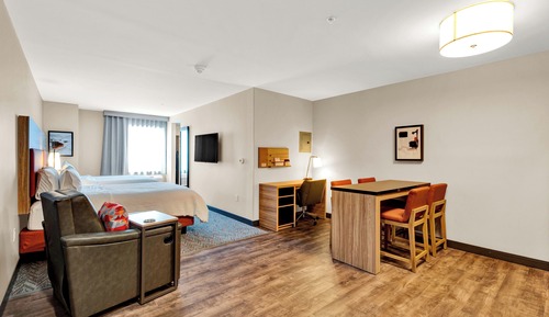 Studio Suite, 2 Queen Beds (Living/Dining Area)