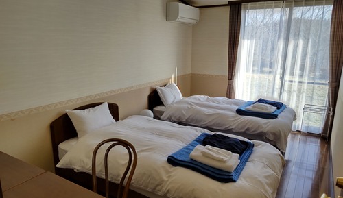 Twin Room, Non Smoking, Mountain View