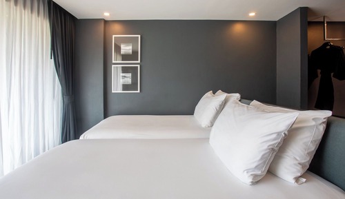 Studio Twin Bed