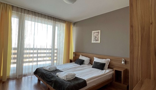 Standard Apartment, 1 Queen Bed, Non Smoking, Balcony (with Sofabed)