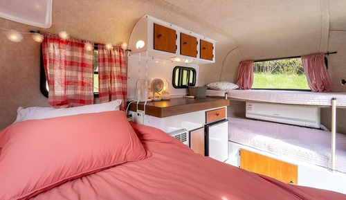 Basic Room, 1 Bedroom (Caravan (Lavenderpink))