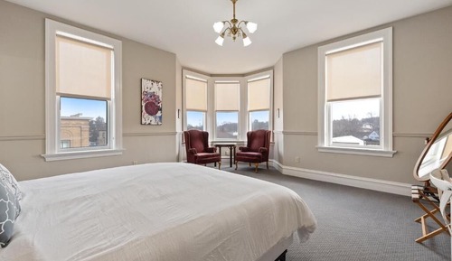 Signature Room
