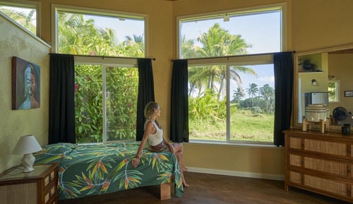 Room, 1 King Bed, Ocean View, Garden Area