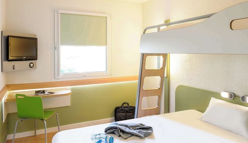 Triple Room, Multiple Beds