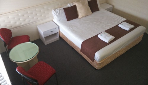 Business Room, 1 King Bed, Microwave