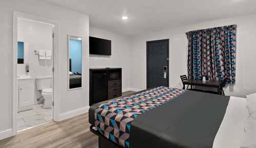 Standard Room, 1 King Bed, Non Smoking