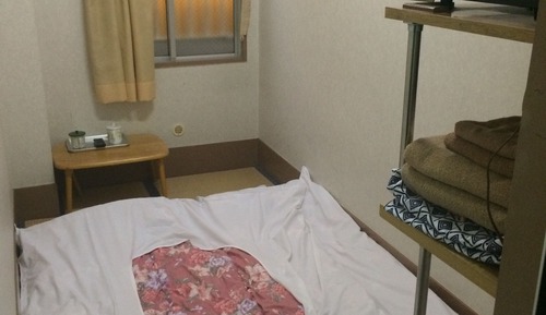 Standard Room, Shared Bathroom (For 2 People)