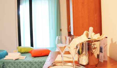 Double or Twin Room, Connecting Rooms