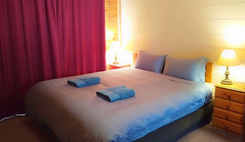 King Bed Cottage With Garden View Non Pet Friendly