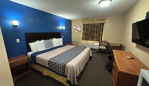 Deluxe Room, 1 King Bed