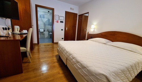 Basic Double Room