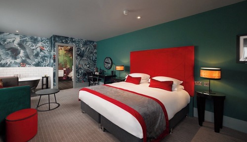 Club Deluxe Double Room