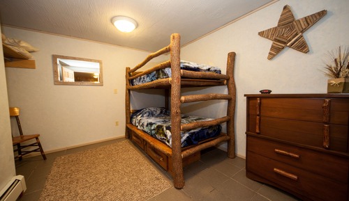 Honeysuckle Suite