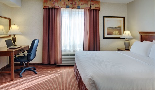 Comfort Room, 1 Queen Bed, Accessible