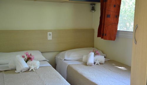 Family Mobile Home, 3 Bedrooms (6 adults)