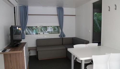 Luxury Mobile Home, 2 Bedrooms