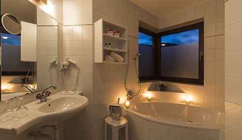 Suite, Mountain View